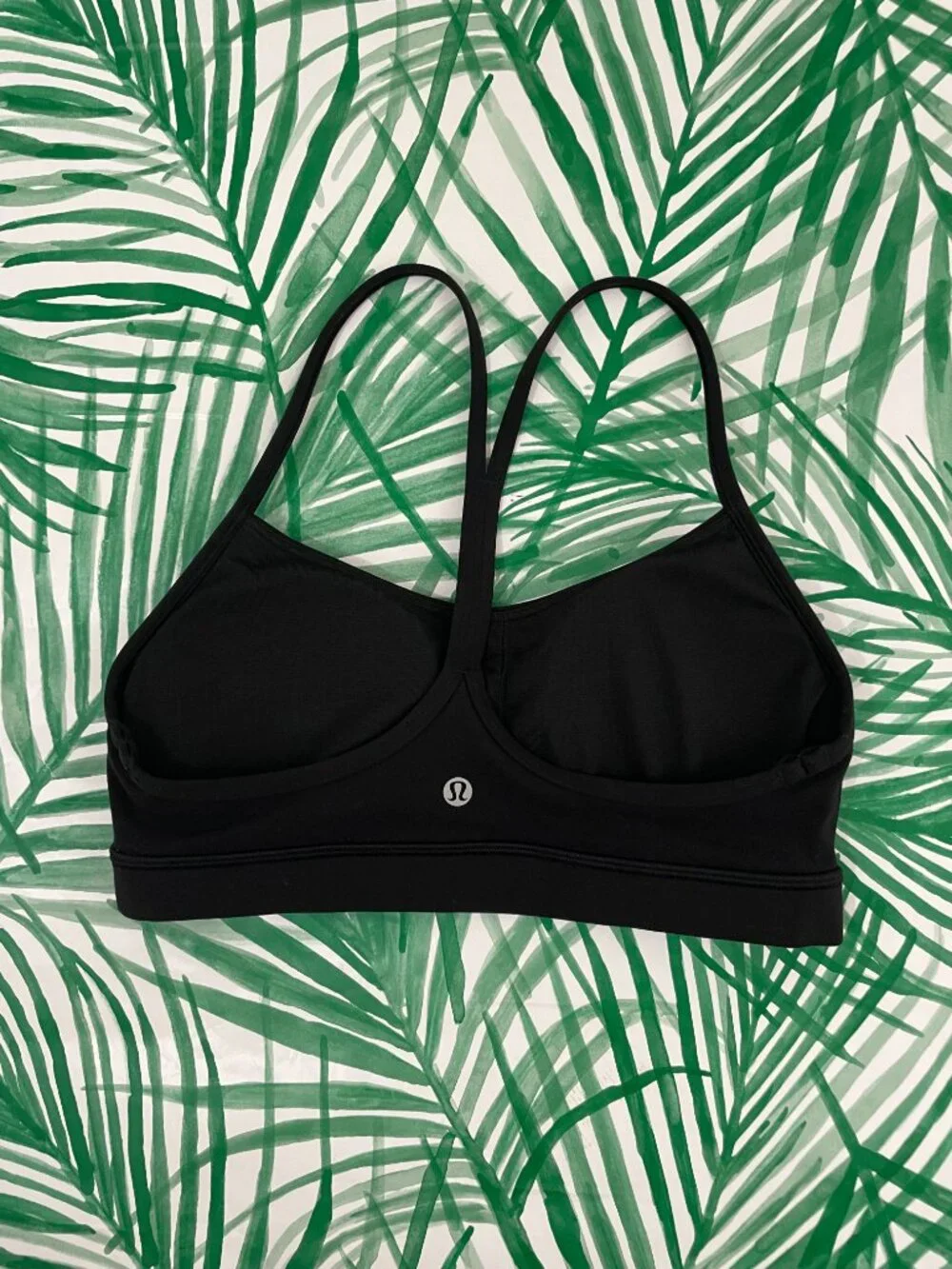 Lululemon Flow Y Bra Nulu Light Support A-C Cups in Black Size 8